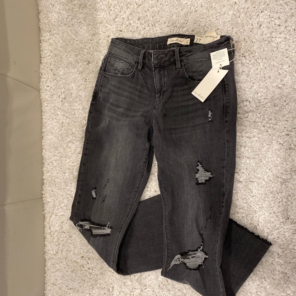 Francesca’s “unpublished” jeans